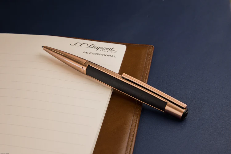 S.T. Dupont Writing Instruments Lebih dari Sekadar Alat Tulis